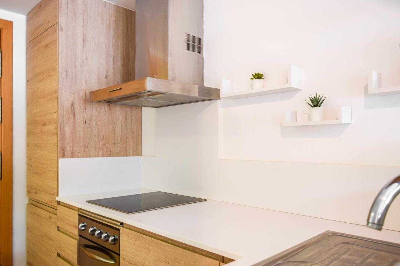 Loft Besalu Alojamiento Centrico Y Acogedor Exteriör bild